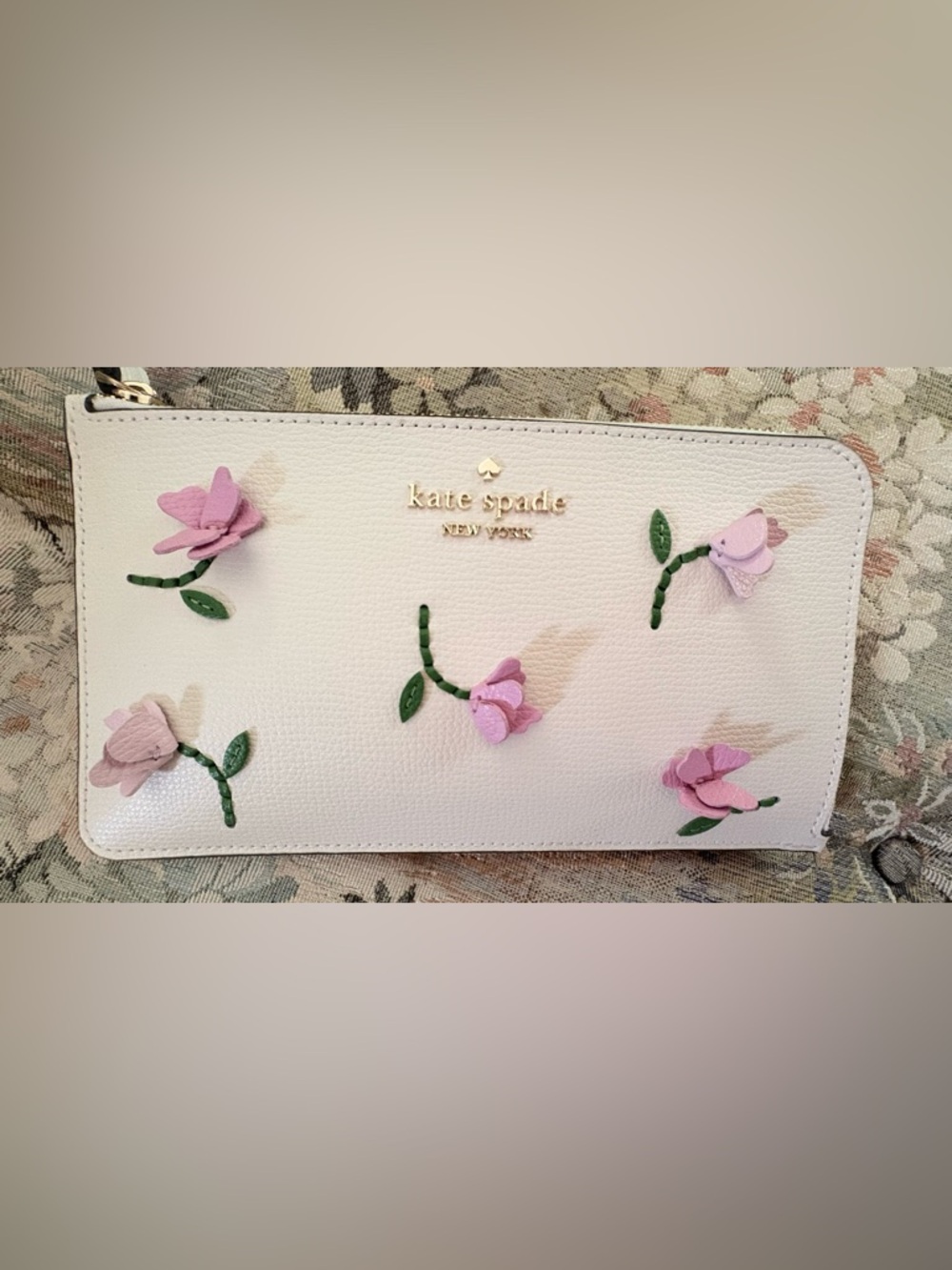 Kate Spade White Floral Appliqué Wristlet with Pink Accents, perfect!